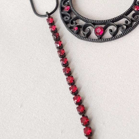 Earrings and Necklace set - Picture 5 of 5